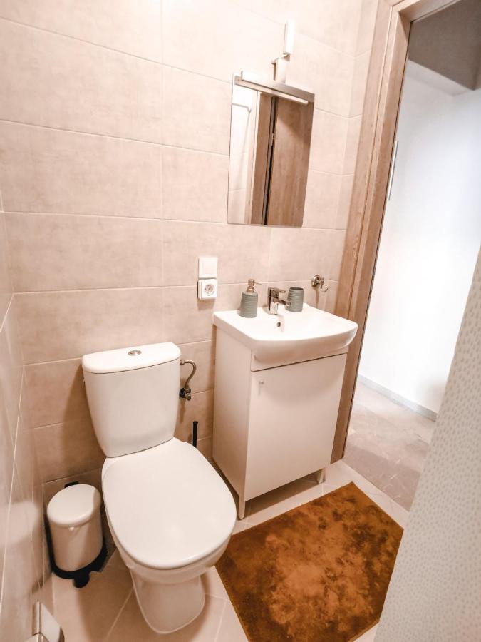 Tip Top Apartment Chalkida Ngoại thất bức ảnh