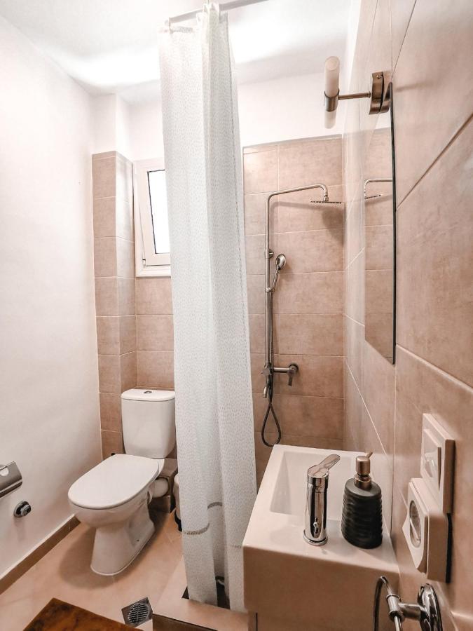 Tip Top Apartment Chalkida Ngoại thất bức ảnh